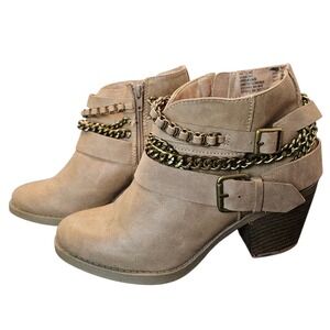 SO Women Tan Chain Buckle Ankle Boots 7.5 Boho Western Block Heel Booties Grunge